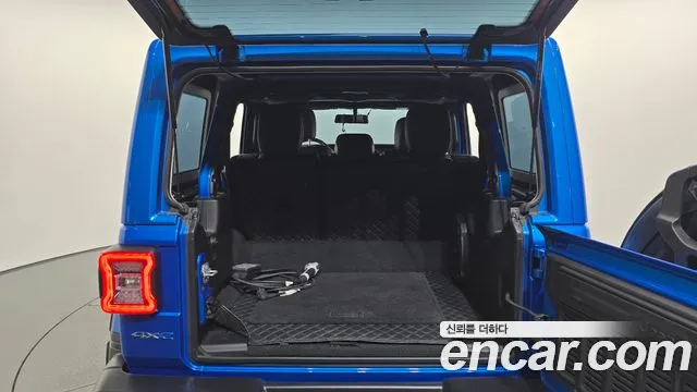 Jeep Wrangler JL — Фото автомобиля 17