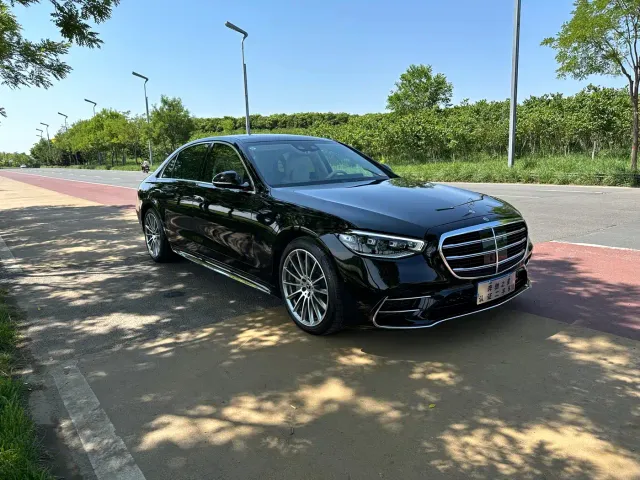 Mercedes-Benz S-Class — Фото автомобиля 3