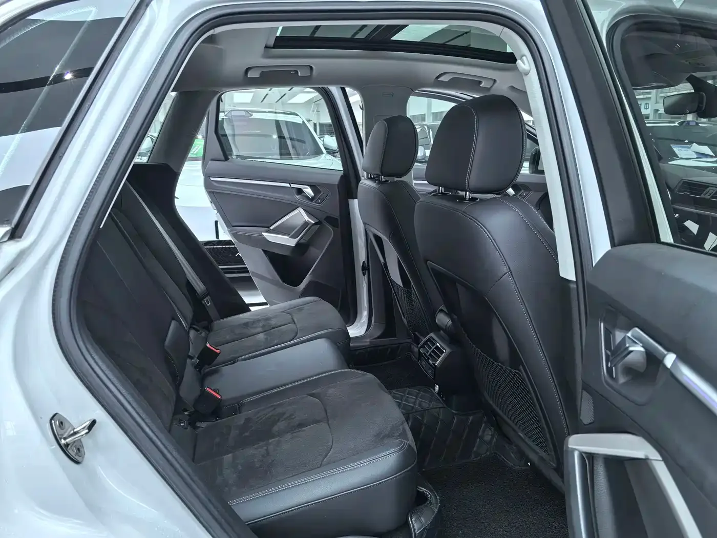 Audi Audi Q3 2022 40 TFSI Fashion Dynamic — Фото автомобиля 11