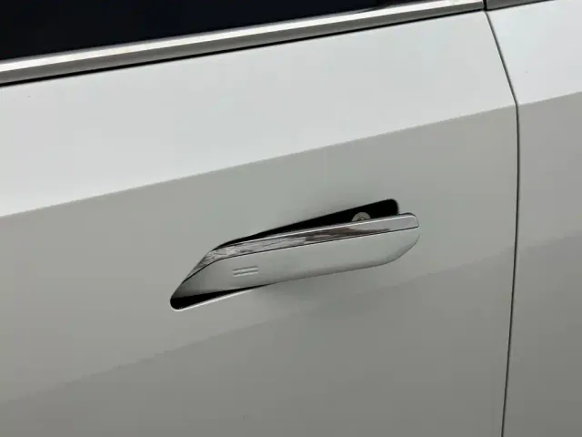 GAC Trumpchi GS8 — Фото автомобиля 24
