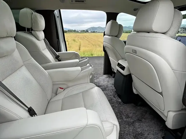 Li Auto MEGA — Фото автомобиля 5