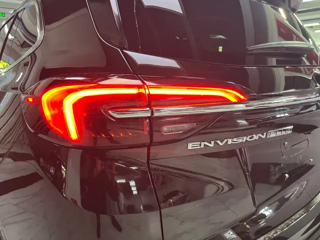 Buick Envision Plus — Фото автомобиля 13