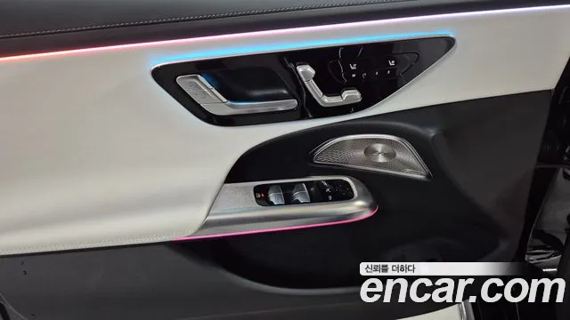 Mercedes-Benz E-Class — Фото автомобиля 9