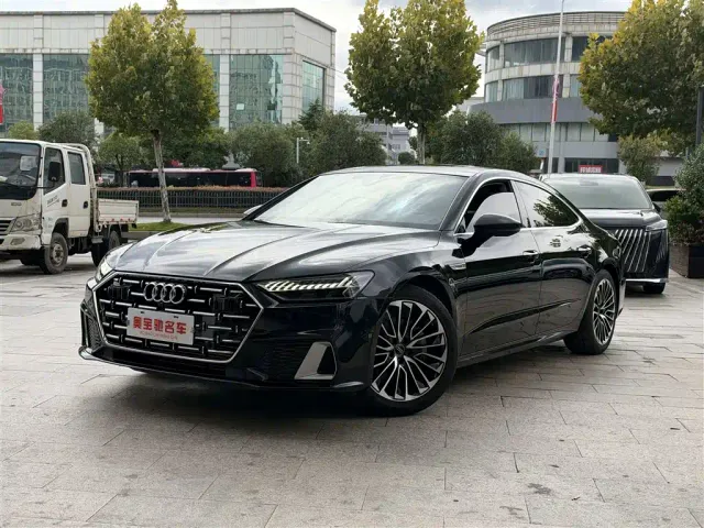 Фотография автомобиля — Audi A7L