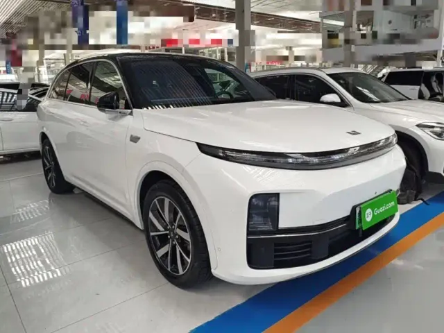 Li Auto L7 — Фото автомобиля 3
