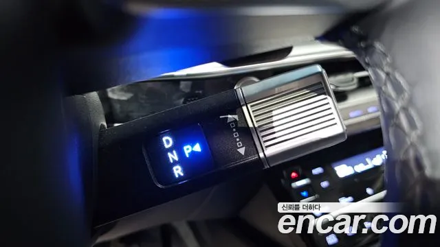 Hyundai Grandeur Grandeur (GN7) 2.5 Бензин 2WD — Фото автомобиля 8