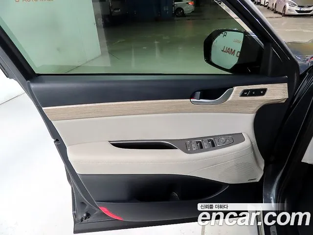 Hyundai Palisade Palisade Дизель 2.2 2WD — Фото автомобиля 13