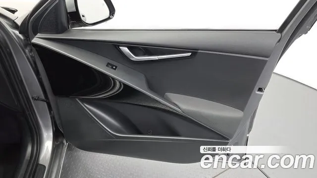 Kia Niro New — Фото автомобиля 13