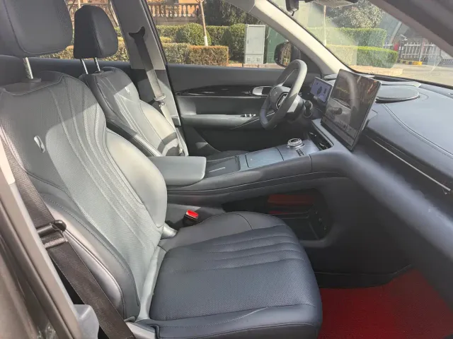 Geely Galaxy E5 — Фото автомобиля 13