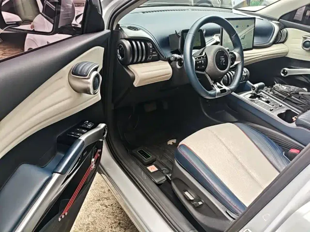 BYD Yuan PLUS — Фото автомобиля 15