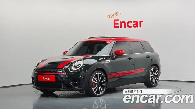 Фотография автомобиля — MINI Clubman