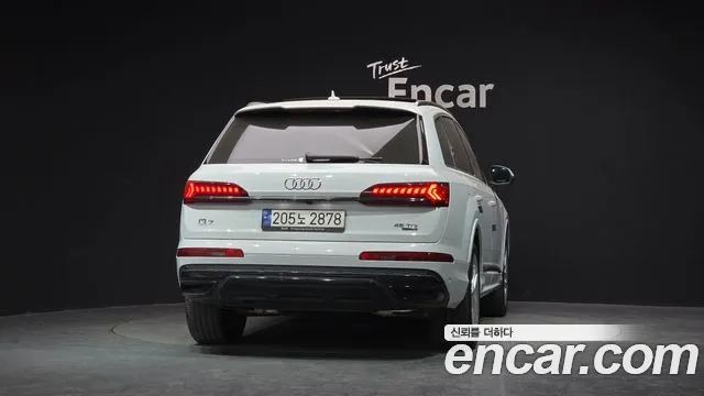 Audi Q7 4M — Фото автомобиля 4