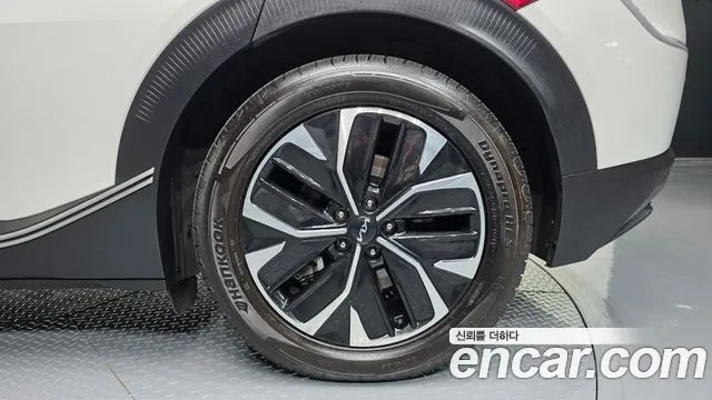 Kia EV6 — Фото автомобиля 6