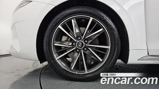 Hyundai Grandeur Grandeur (New) — Фото автомобиля 5