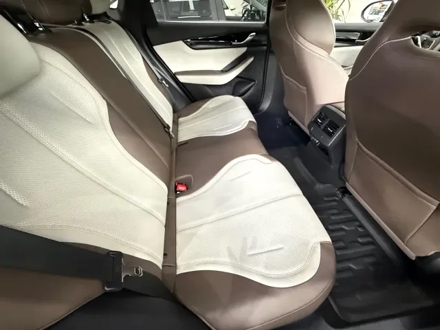 BYD Qin PLUS — Фото автомобиля 9