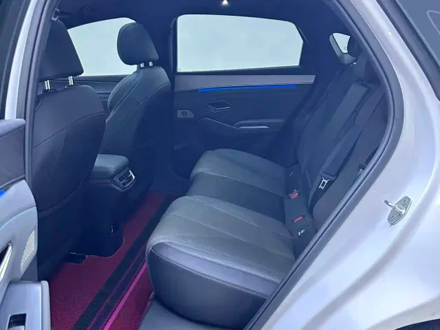 BYD Qin L — Фото автомобиля 7