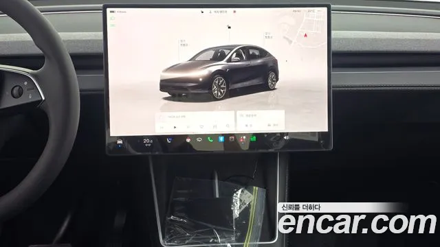 Tesla Model Y — Фото автомобиля 15