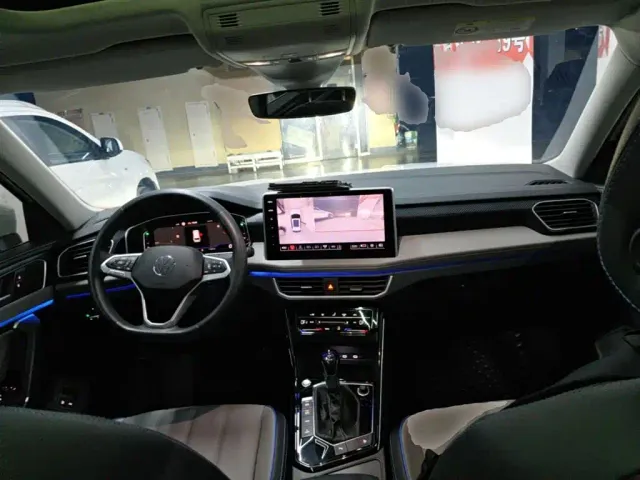 Volkswagen Tayron GTE Plug-in Hybrid — Фото автомобиля 9