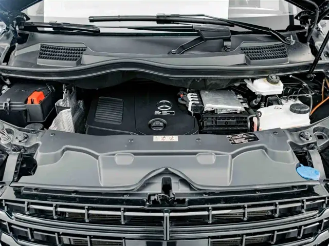 Mercedes-Benz V-Class — Фото автомобиля 25