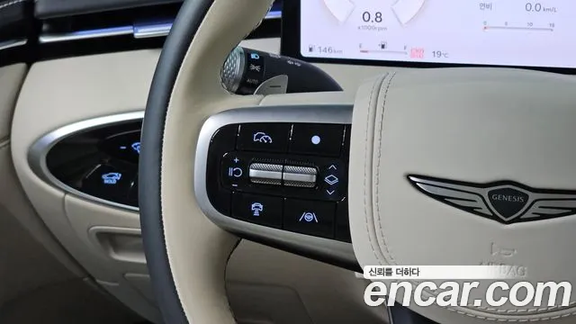 Genesis GV70 — Фото автомобиля 23