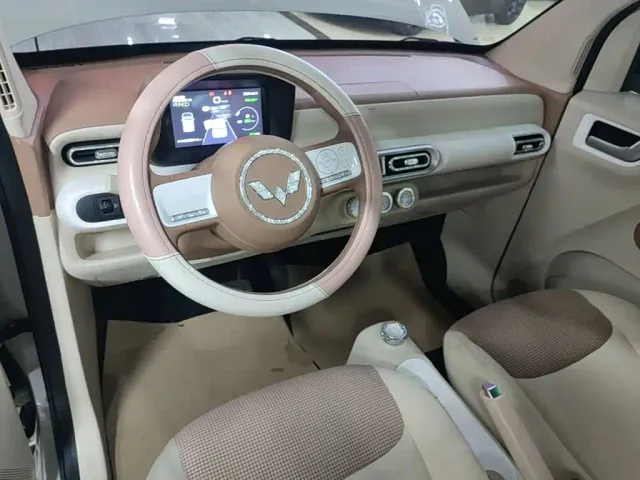 Wuling Hongguang Mini EV — Фото автомобиля 9