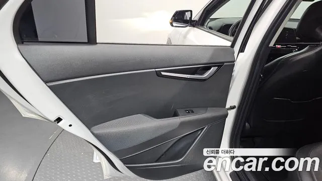 Kia Niro New — Фото автомобиля 14