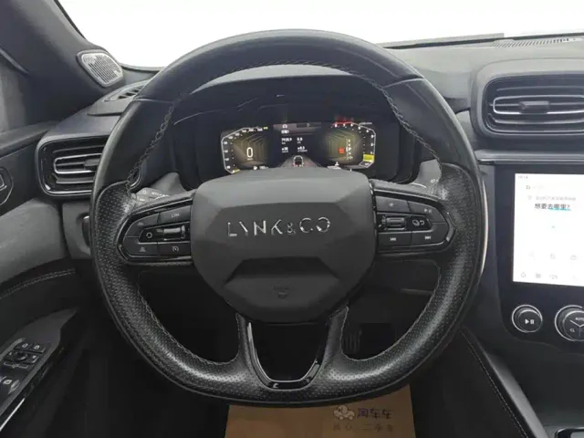 Lynk & Co 03 — Фото автомобиля 15