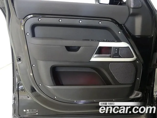 Land Rover Defender L663 — Фото автомобиля 9
