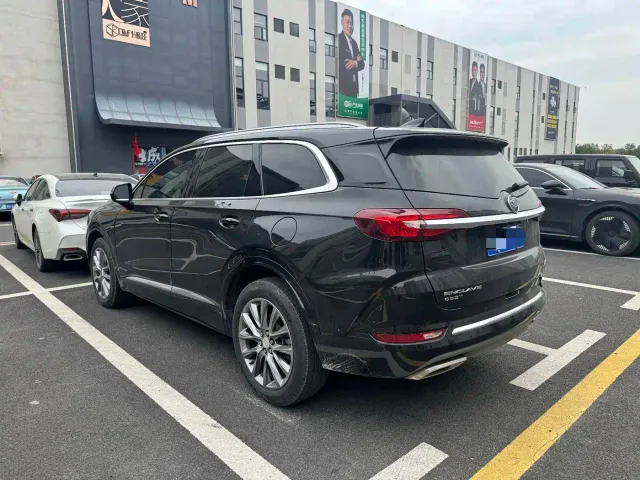 Buick Enclave — Фото автомобиля 2