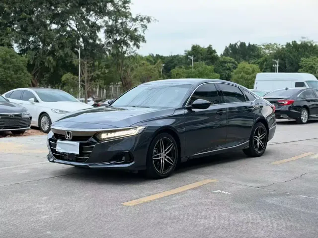 Фотография автомобиля — Honda Accord