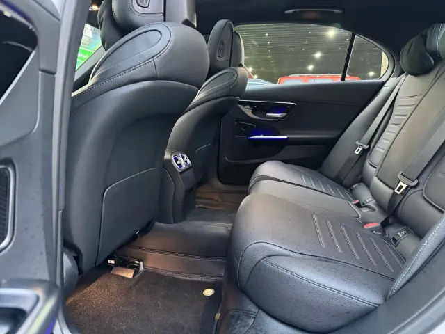 Mercedes-Benz C-Class — Фото автомобиля 13