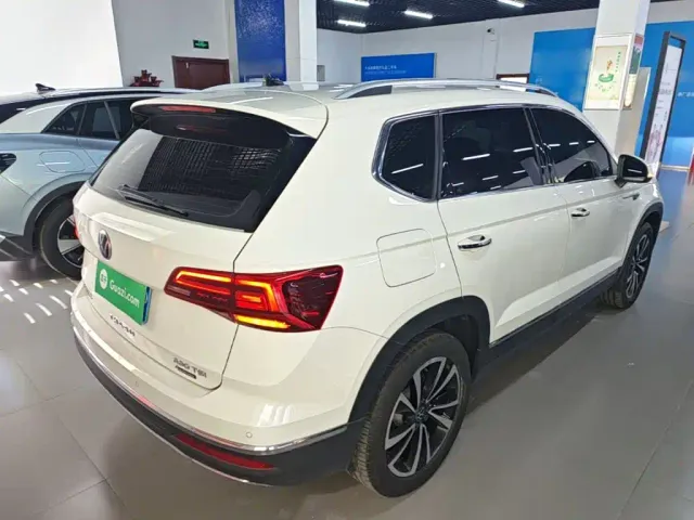 Volkswagen Tharu — Фото автомобиля 6