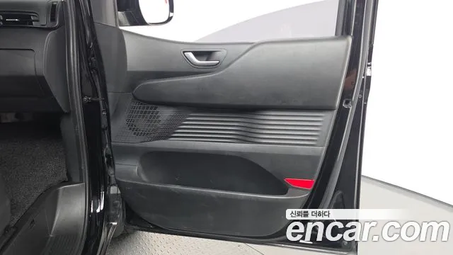 Hyundai Staria — Фото автомобиля 13