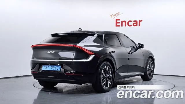 Kia EV6 — Фото автомобиля 2