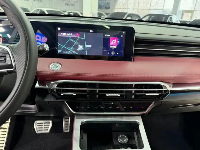 Jetour X70 Plus — Фото автомобиля 11