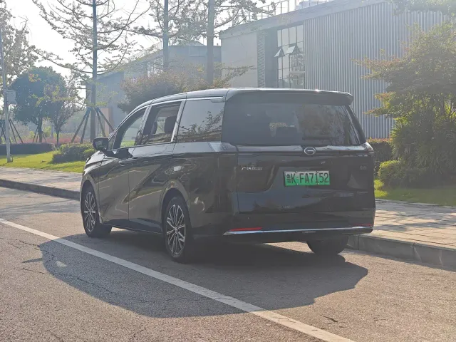 GAC Trumpchi E8 — Фото автомобиля 5