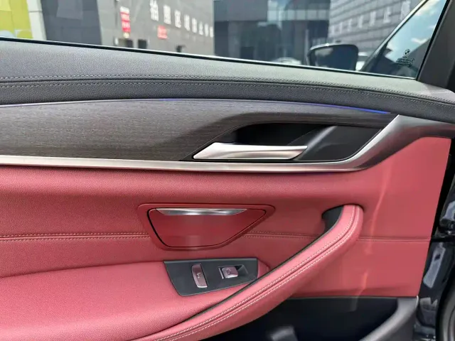 BMW 5 Series — Фото автомобиля 19