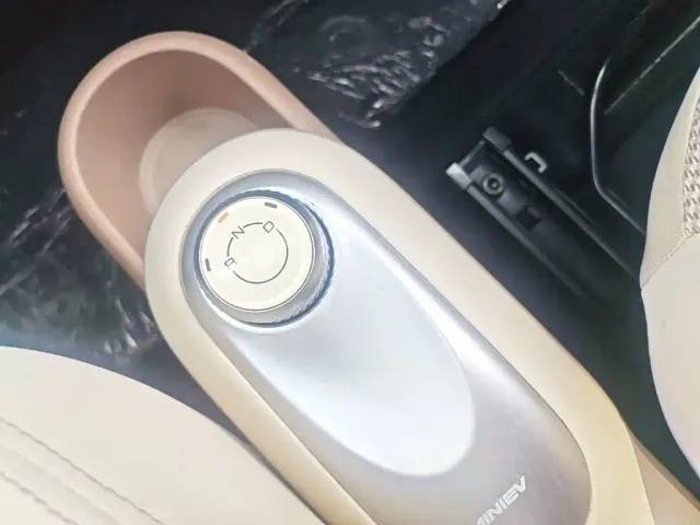 Wuling Hongguang Mini EV — Фото автомобиля 13