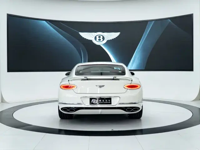 Bentley Continental — Фото автомобиля 5
