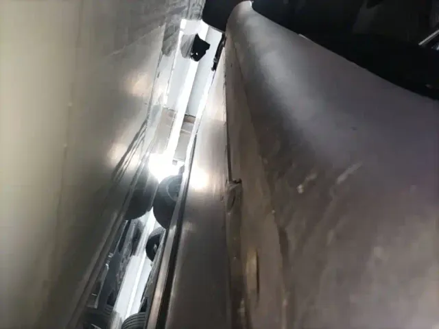 Tesla Model Y — Фото автомобиля 21
