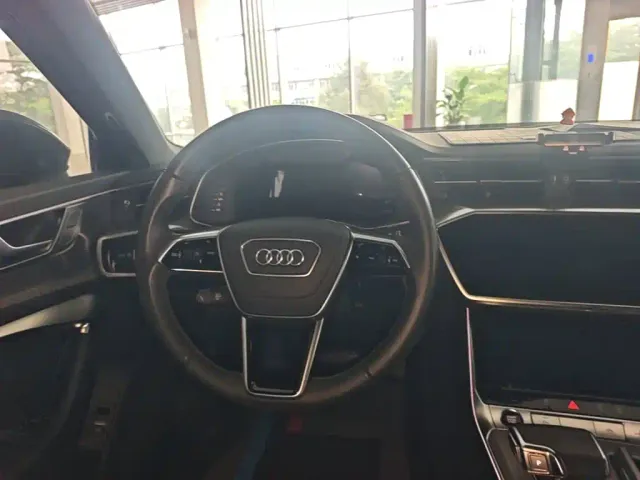 Audi Audi A6L 2023 Facelift 45 TFSI Premium Dynamic — Фото автомобиля 14