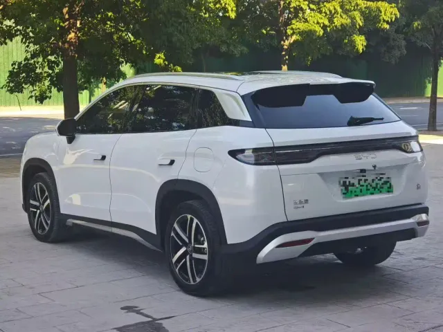 BYD Song L DM-i — Фото автомобиля 9
