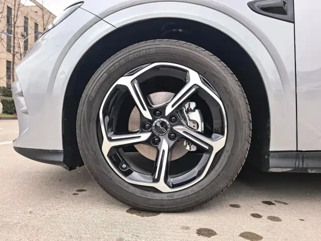 BYD Seal 06 GT — Фото автомобиля 19