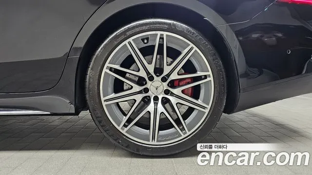 Mercedes-Benz AMG GT 4 двери 43 4MATIC+ — Фото автомобиля 20
