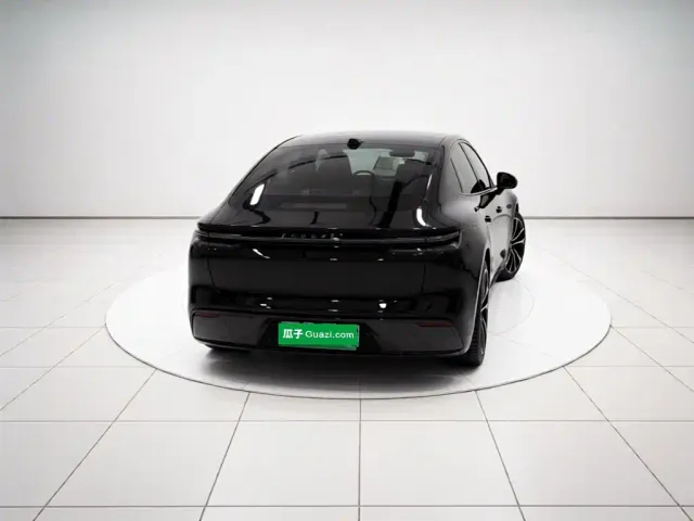 Geely Galaxy Xingyao 8 — Фото автомобиля 3