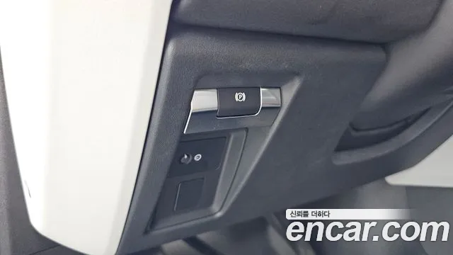 Land Rover Defender Defender (L663) 110 P300 X-Dynamic SE — Фото автомобиля 18