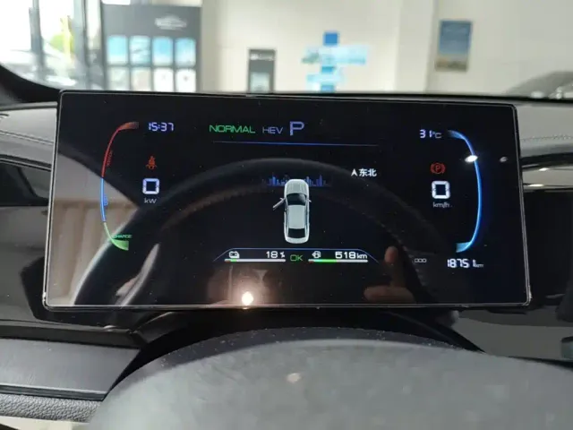 BYD Qin PLUS — Фото автомобиля 11
