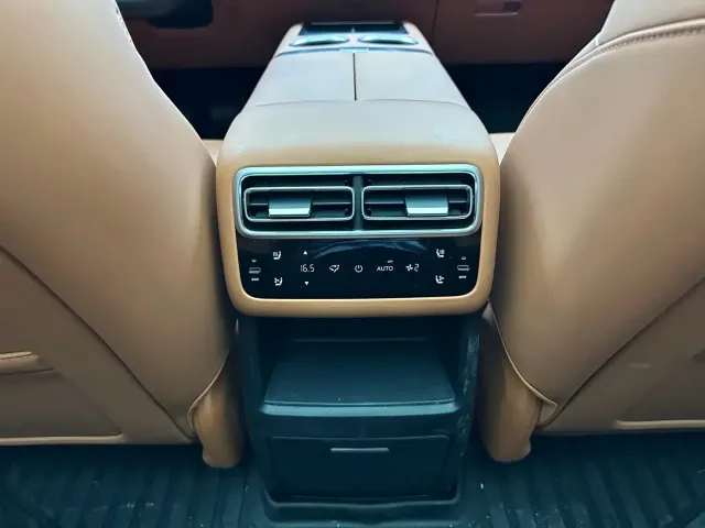 Li Auto Li Auto L6 2024 Pro — Фото автомобиля 7