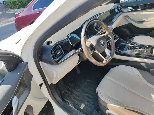 BYD Qin PLUS — Фото автомобиля 15