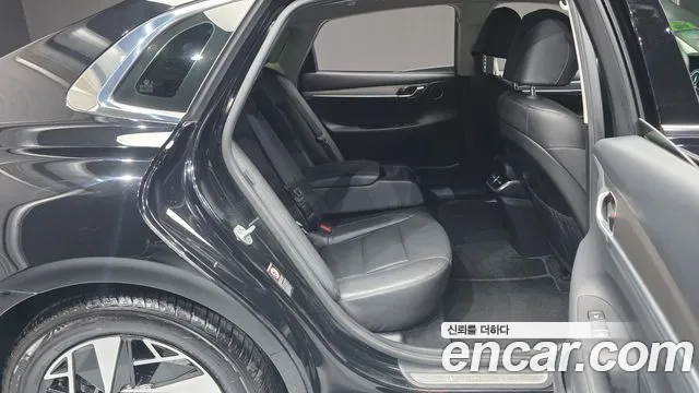 Hyundai Grandeur Grandeur (New) Hybrid — Фото автомобиля 12
